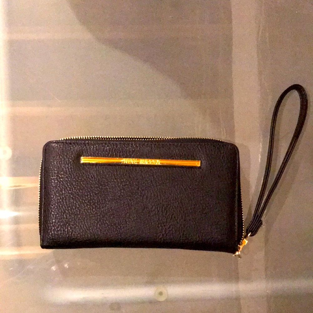 Steve Madden Women’s Black Wallet w/ Wristlet